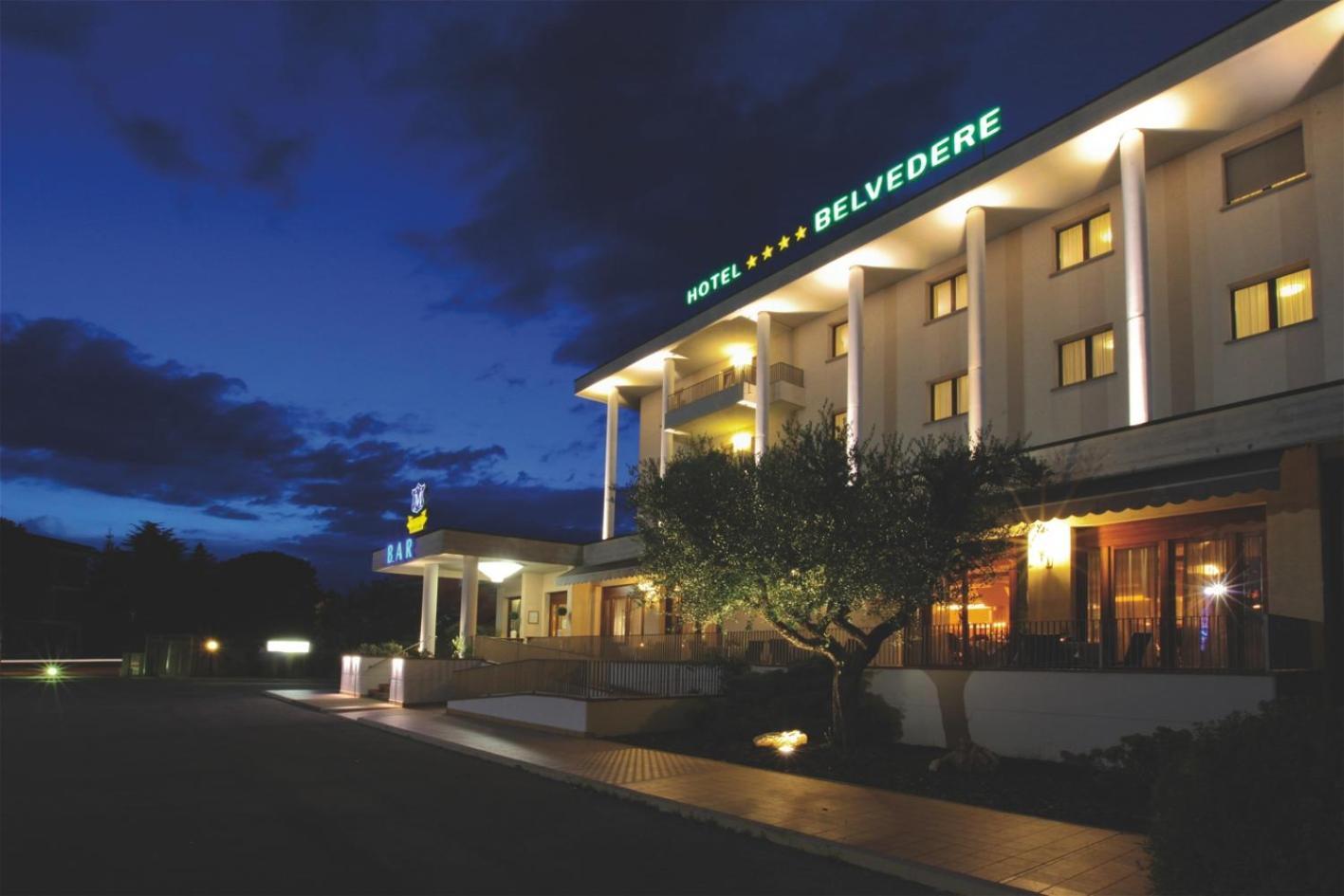 Albergo Ristorante Belvedere コドローイポ エクステリア 写真