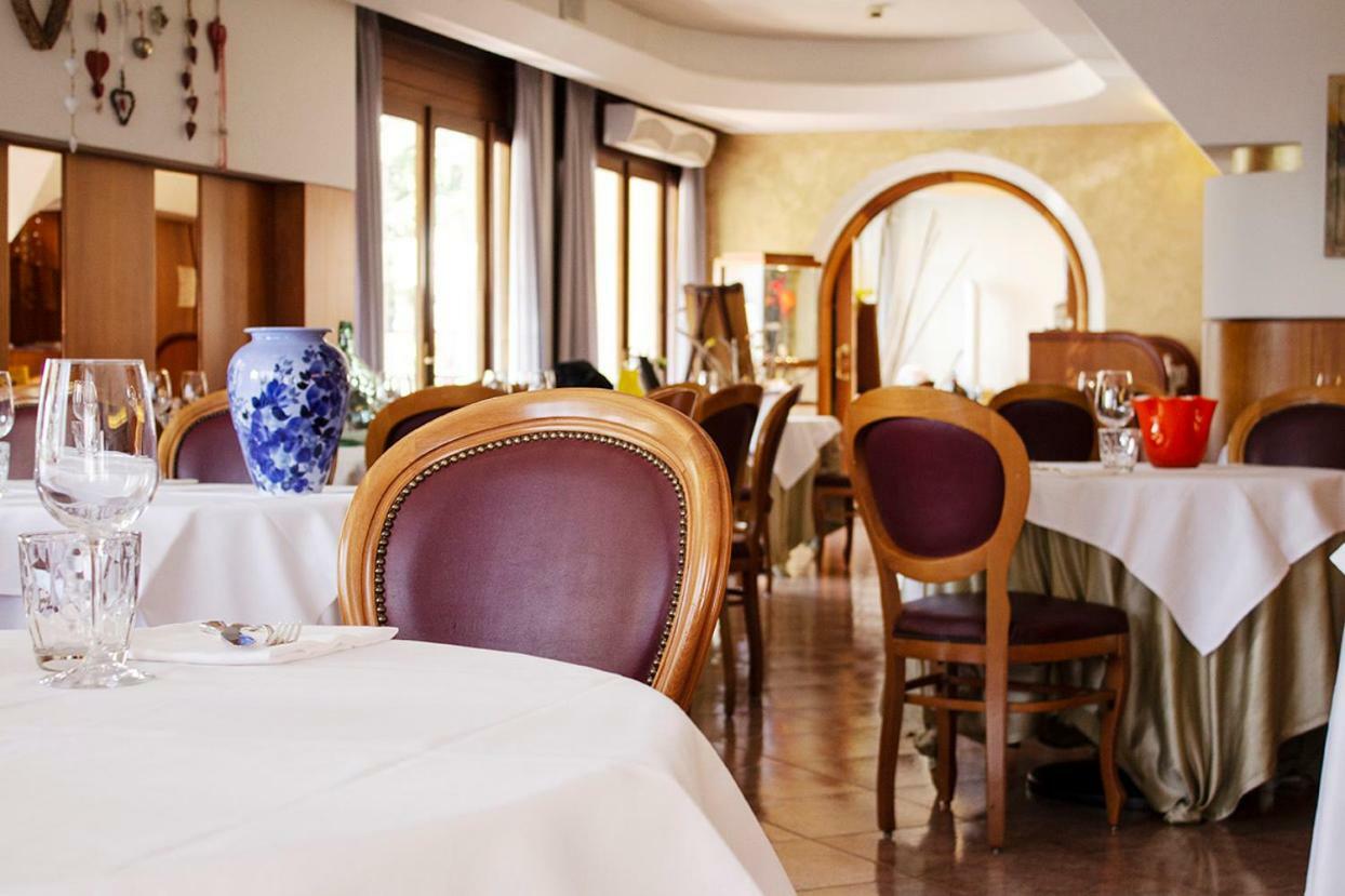 Albergo Ristorante Belvedere コドローイポ エクステリア 写真
